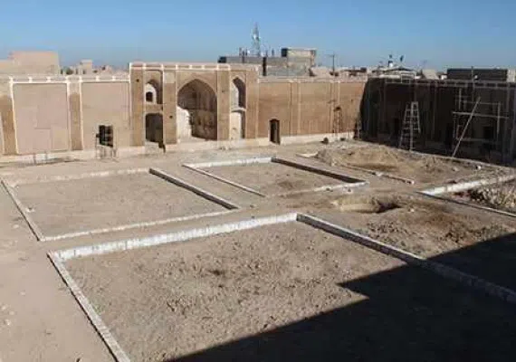 باغ خان یا خانه طاووسی