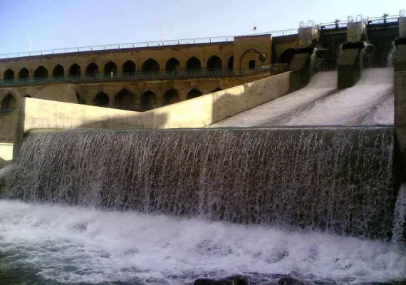 بند باستانی فریمان