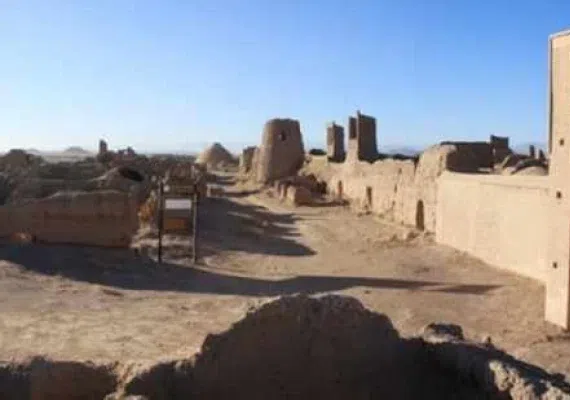 مجموعه معماري روستاي عمراني گناباد