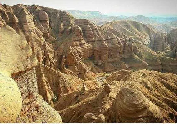 دره پرستوها نیشابور