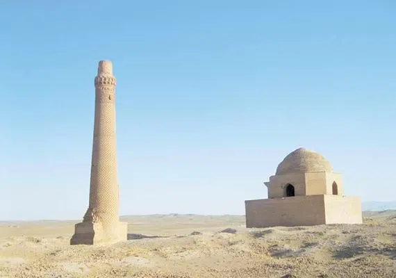 محوطه تاریخی سنگ بست و مقبره ارسلان جاذب