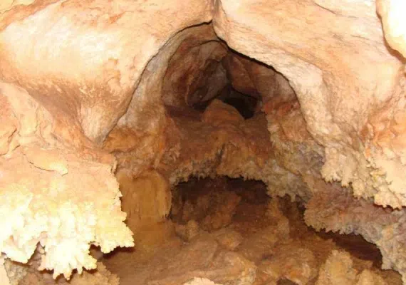 غار بلور یونسی