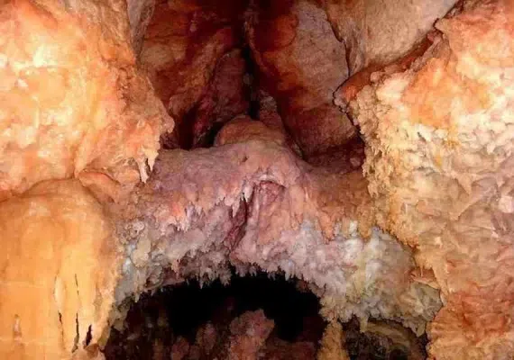 غار بلور یونسی