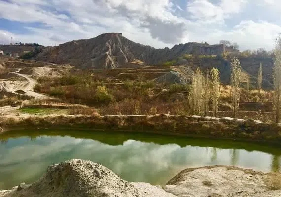 دره پرستوها نیشابور