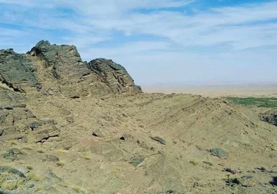 سیاه کوه هلالی