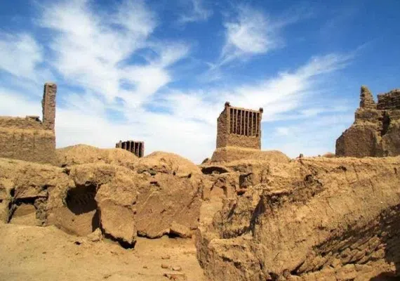 مجموعه معماري روستاي عمراني گناباد