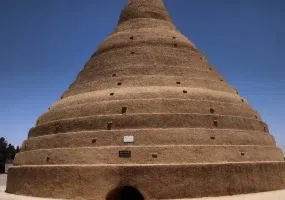 یخچال  خشتی ابرکوه
