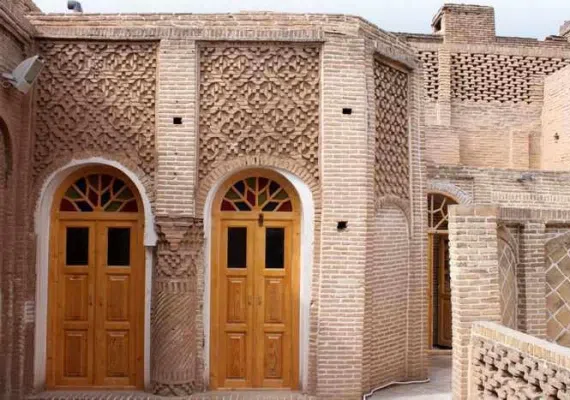 خانه تاریخی سوزنگر