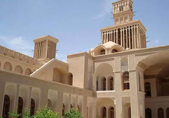 خانه ی آقازاده