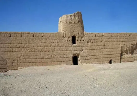 قلعه رباط ابرکوه