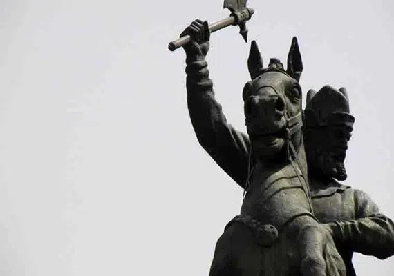 آرامگاه نادرشاه