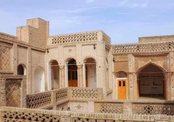 خانه تاریخی سوزنگر