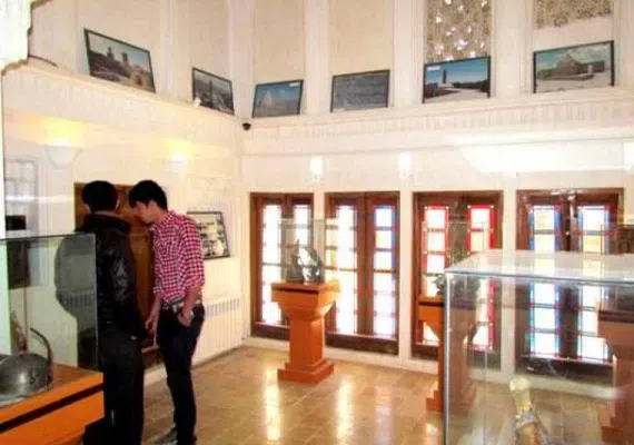 خانه ی صولت(موزه ی مردم شناسی ابرکوه)