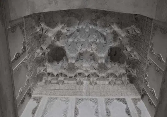 بنای هارونیه