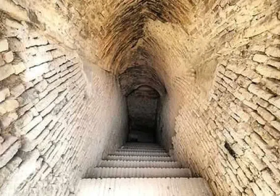 مقبره پیر علمدار