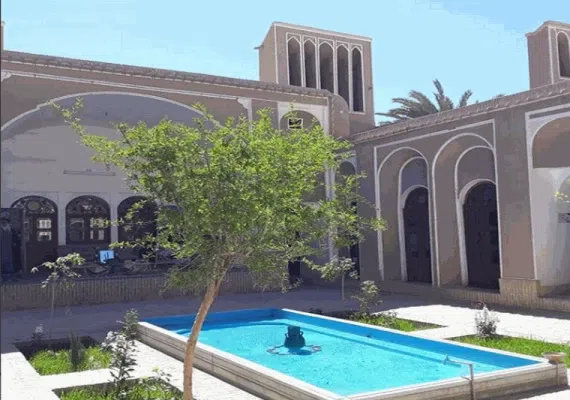 خانه ی آیت الله خاتمی(موزه ی رجال و مفاخر)