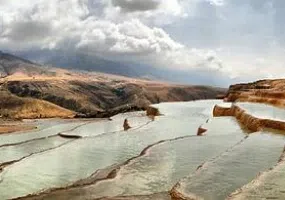 چشمه ی زیبای باداب سورت