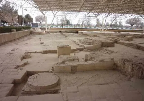 بقایای مسجد تابران توس