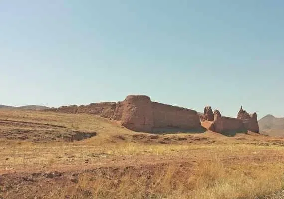 قلعه نو دهسرخ