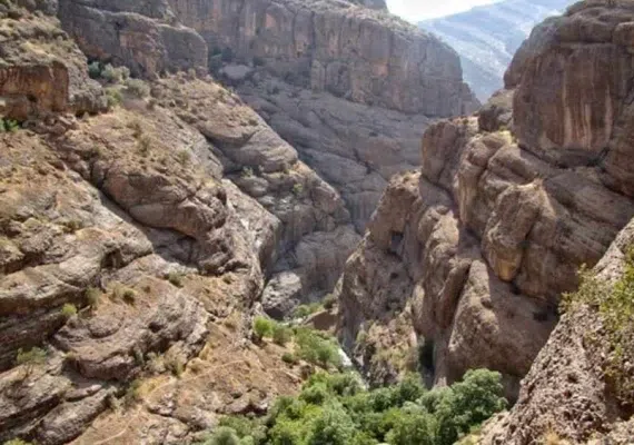 دره نی گاه لرستان، دره ای در زاگرس