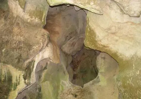 غار حمام خدایی