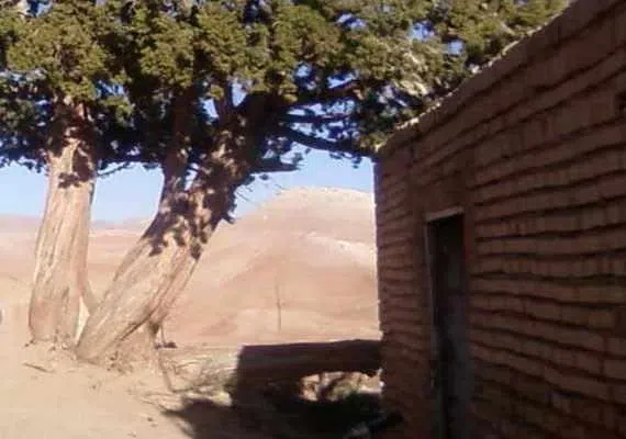 امامزاده عبادالصالحین (ع)، روستای هندل آباد