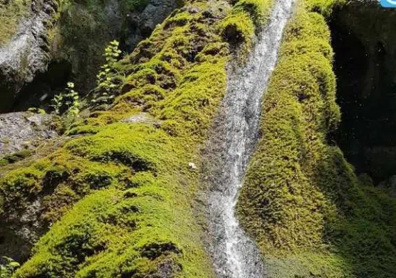 آبشار باران کوه