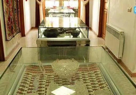 عمارت دارایی زنجان، موزه صنایع دستی