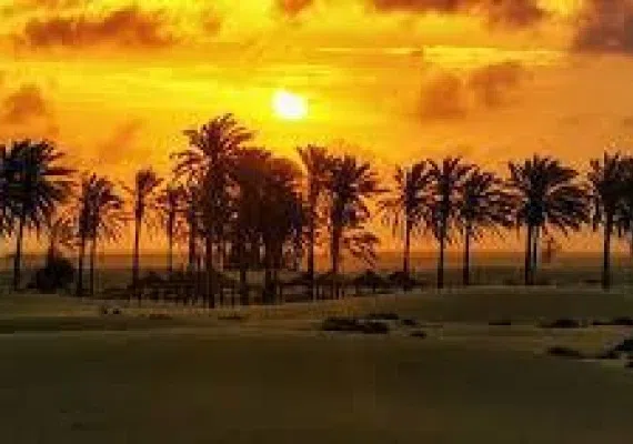 روستای درک زر آباد، روستایی با چهار ساحل متنوع