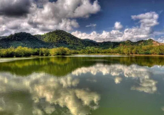 تالاب استیل