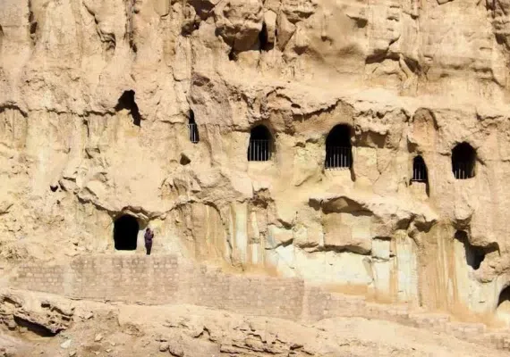 غار خربس، پلاژ سیمین قشم