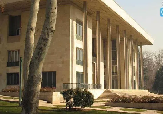 کوشک احمد شاهی تهران، عمارتی با شکوه