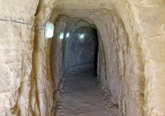 غار خربس، پلاژ سیمین قشم