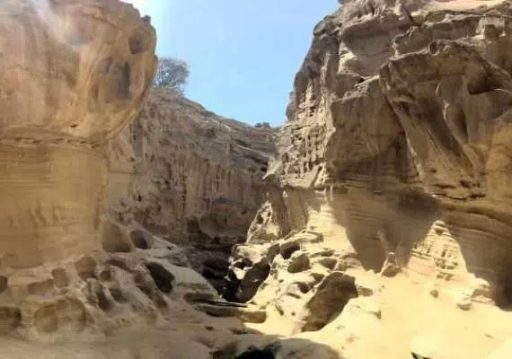 تنگه چاهکوه