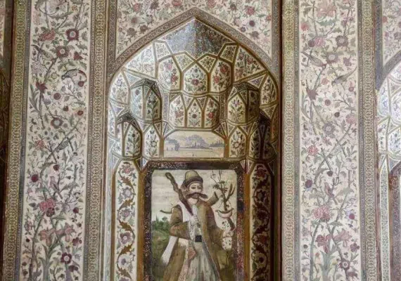 باغ و موزه سنگ هفت تنان شیراز