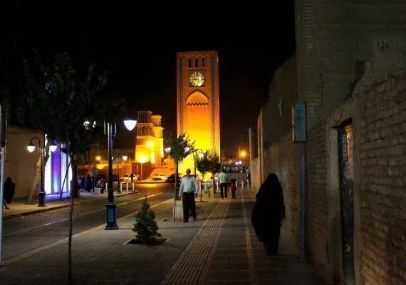 میدان ساعت یا میدان وقت الساعت