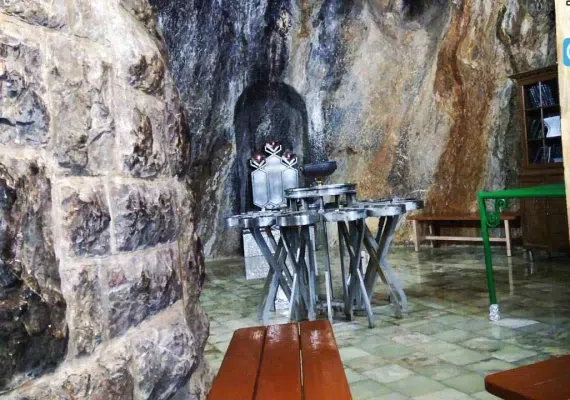 زیارتگاه چک چک اردکان، زیارتگاهی اسرارآمیز