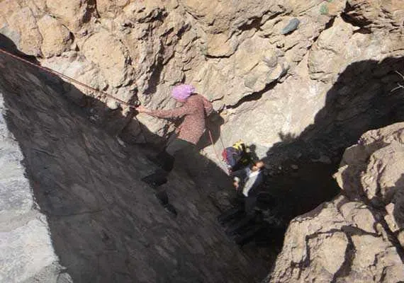 غار و دره روبیات