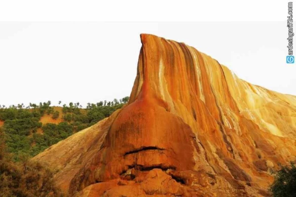 چشمه کانی گراوان