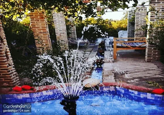 اقامتگاه بومگردی انارستون