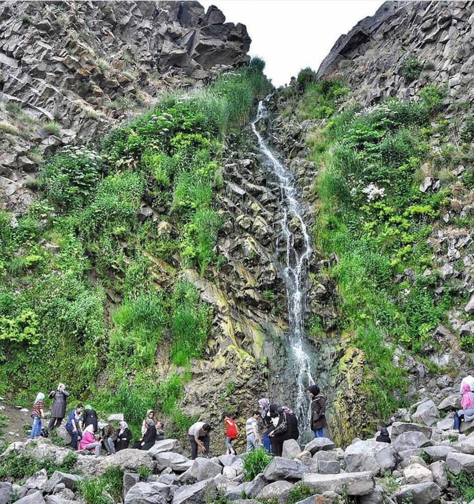 آبشار سردابه