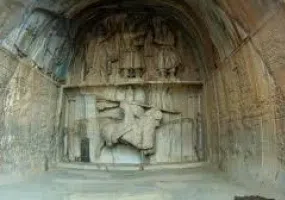 طاق بستان