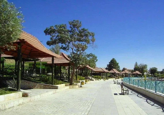 مجموعه تفریحی فدک