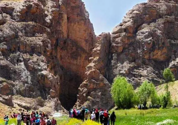 تنگه واشی منطقه ای ییلاقی و خوش آب و هوا