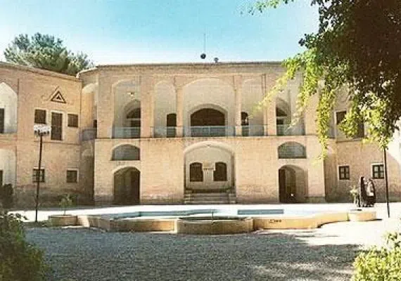 باغ و عمارت اکبریه