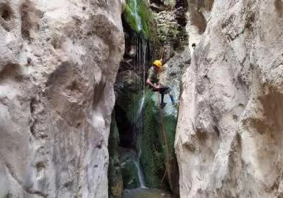 آبشار دره سبزرود