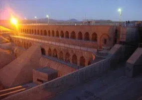 بند باستانی فریمان