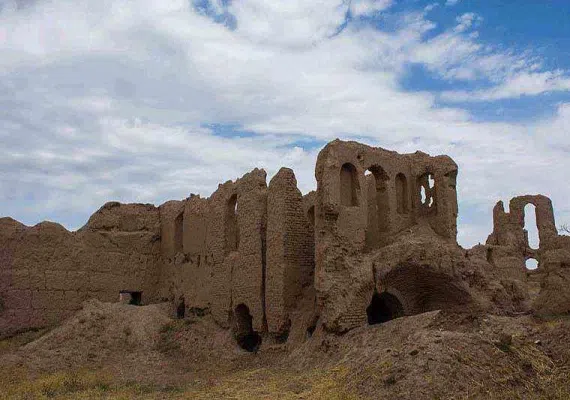 قلعه لک لک آشیان نیشابور