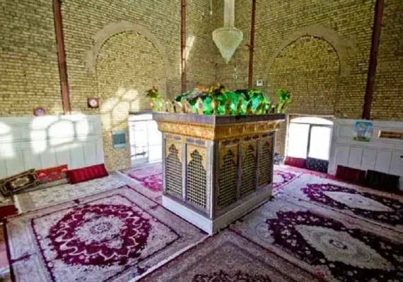 چشمه آب گرم ایوب پیغمبر