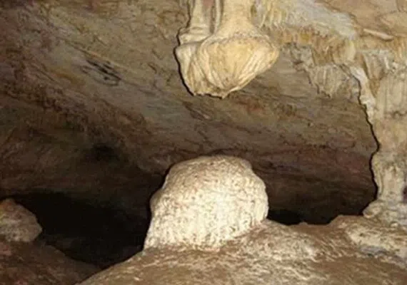 غار گنج کوه